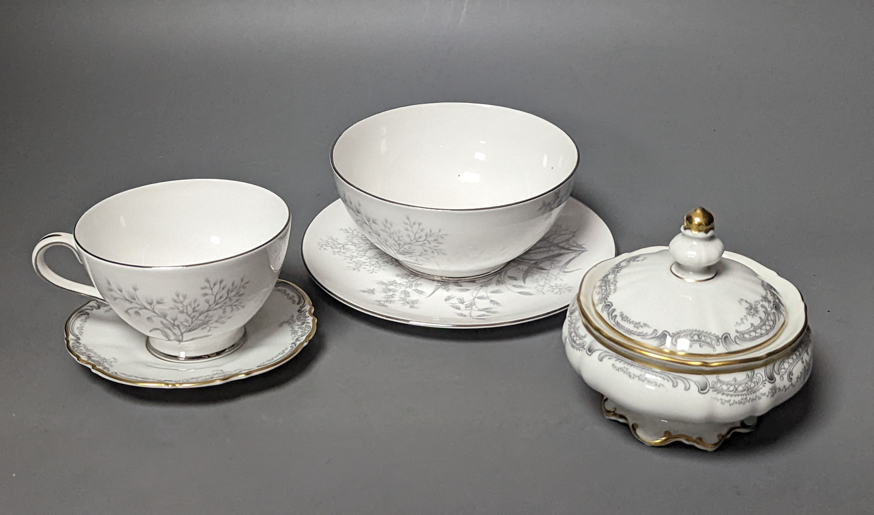 A Tuscan teaset and Hutschenreuther part service